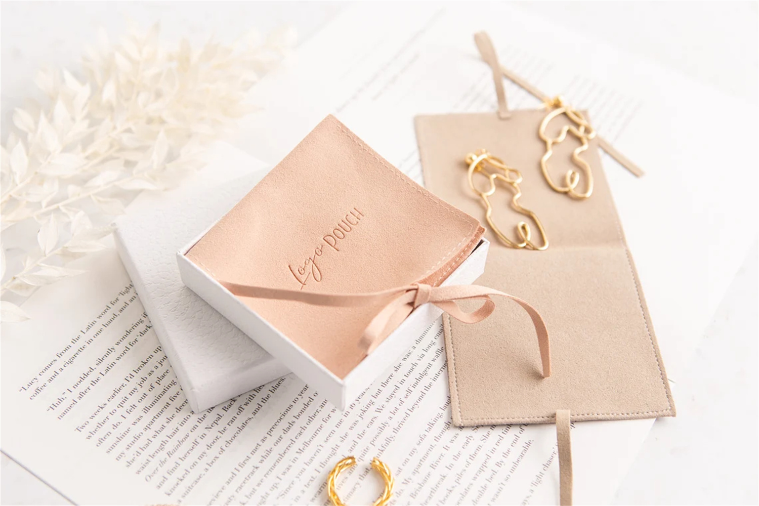Wedding Solution - 지속 가능한 믹스 앤 매치 색상이